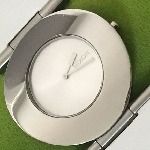 Nixon Accessories - Nixon Big Glam The Superior Round Dial Leather Band Wrist Watch - Needs battery!